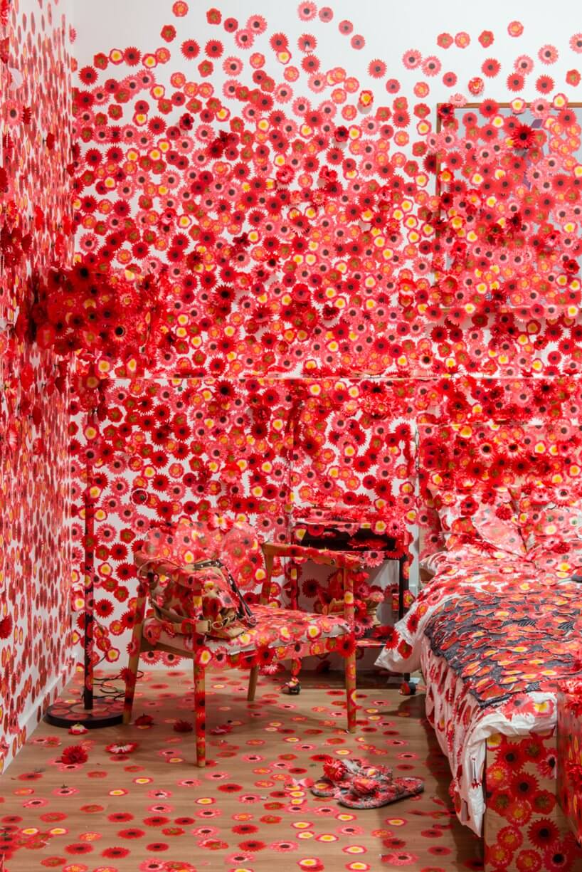 Yayoi Kusama Flower Obsession Looks Like an Explosion of Red Flowers