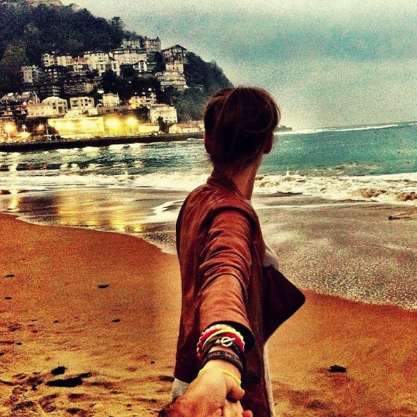 Murad Osmann and his girlfriend