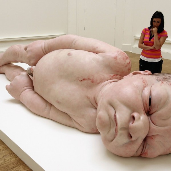 ron-mueck-a-girl-sculpture