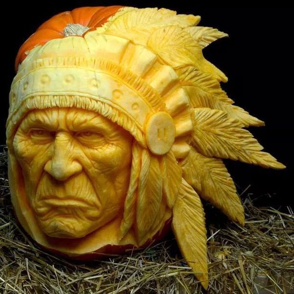 pumpkin sculptures 