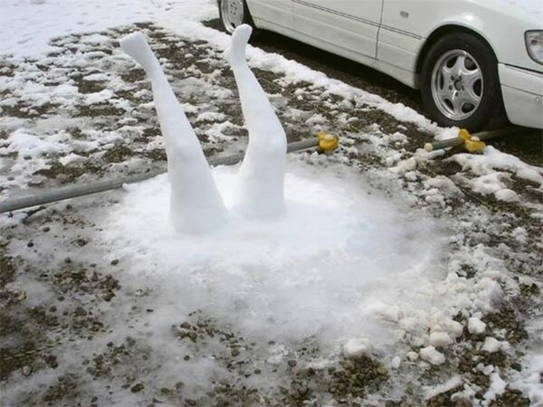 awesome snow sculptures