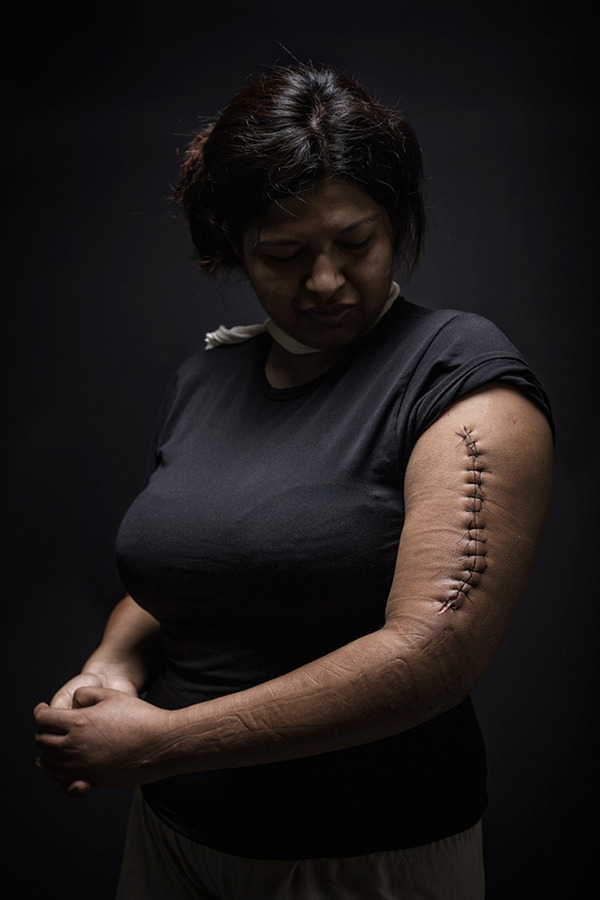 portraits of migrants abuse