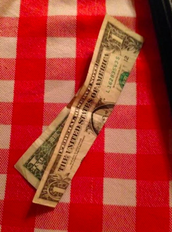 The assholes way to leave a tip