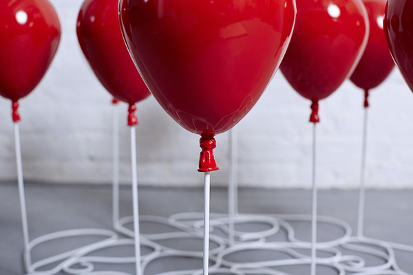 balloon table floating