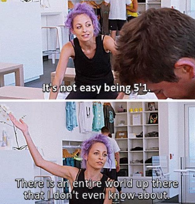 27 Short Girl Problems Every Tiny Girl Will Understand 