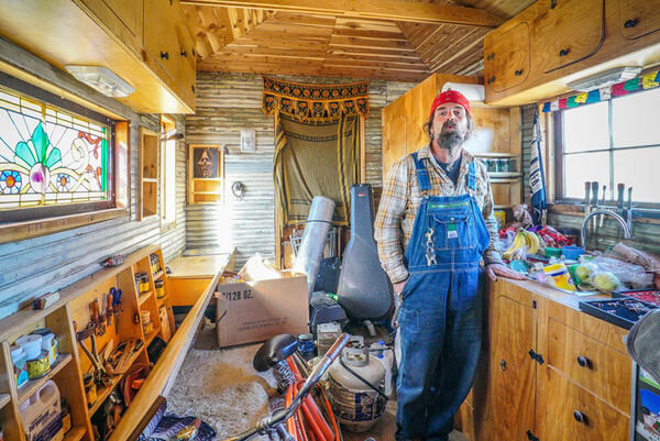 people who live in tiny houses 24