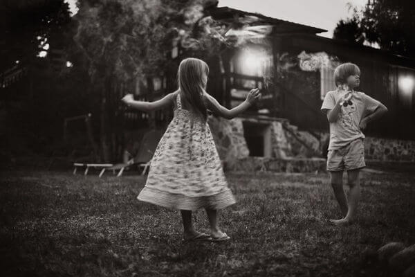 children photography playing outside children photography playing outside 19