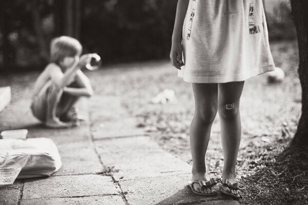 children photography playing outside children photography playing outside 27