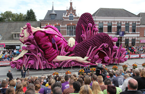 world’s largest flower parade 16