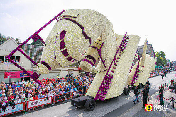 world’s largest flower parade 6