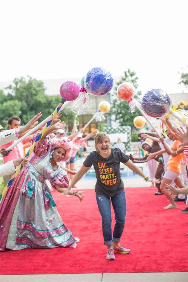 Woman helps homeless kids celebrate birthdays 1