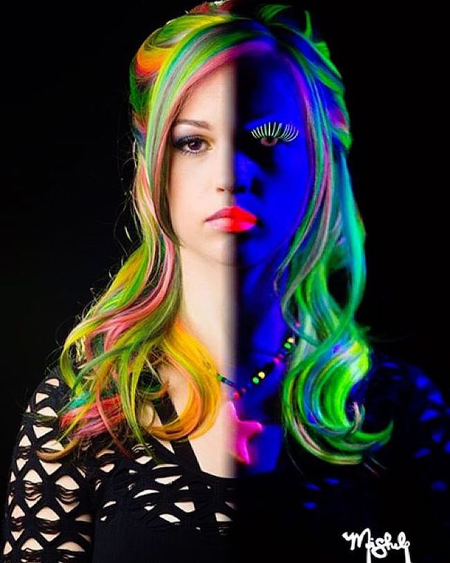 glow in the dark hair 17