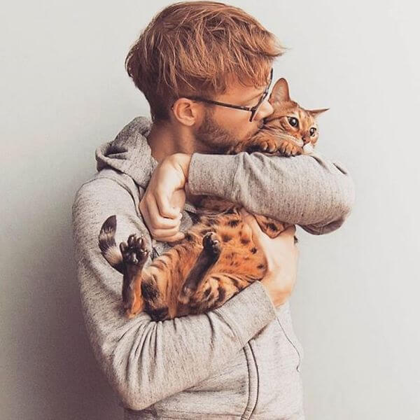dudes with kittens 13