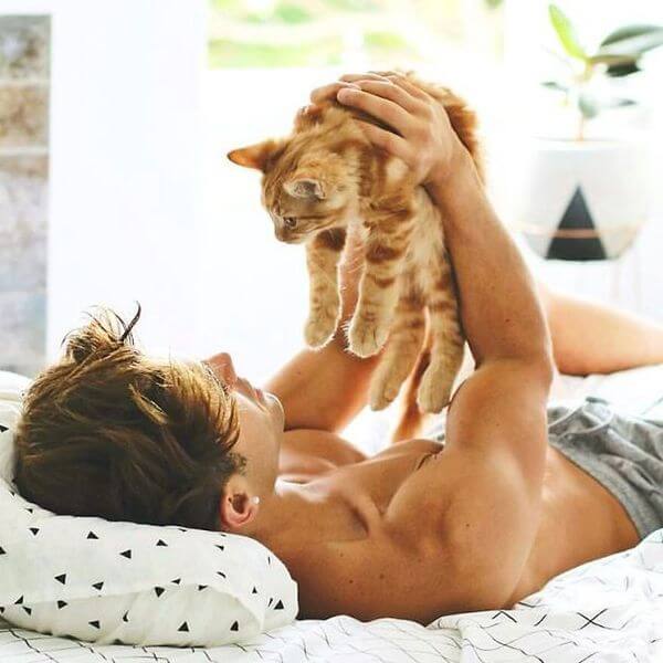 hot dudes with kittens 14