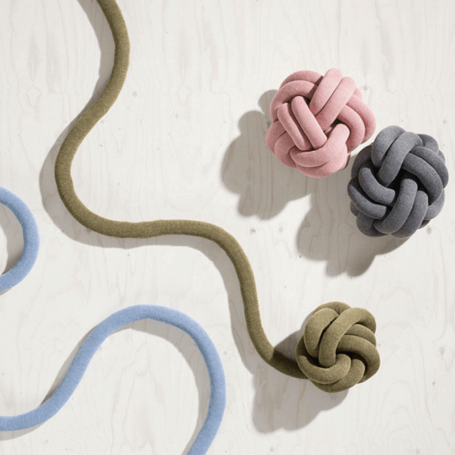 knot cushions 10