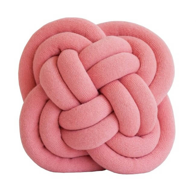 knot cushion