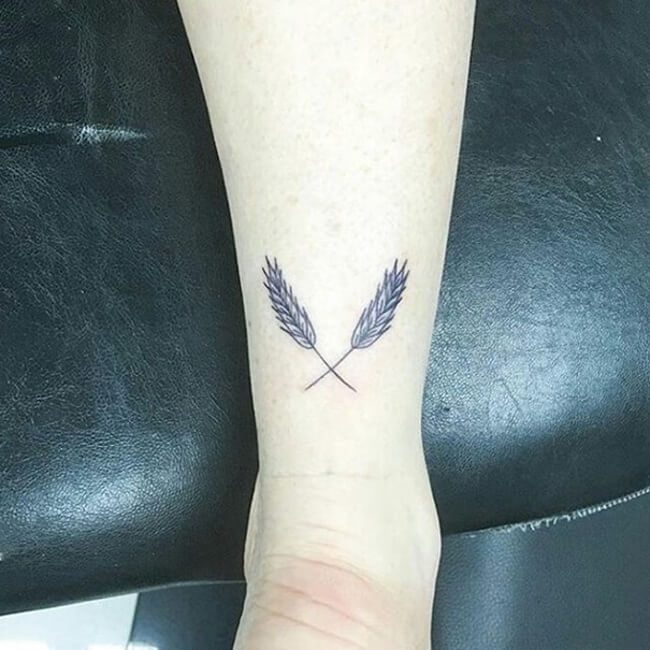 Minimalist Tattoo Ideas 21