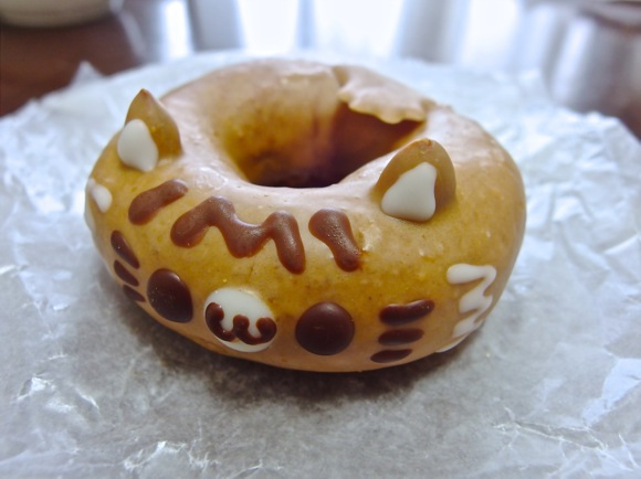 cat doughnuts 15
