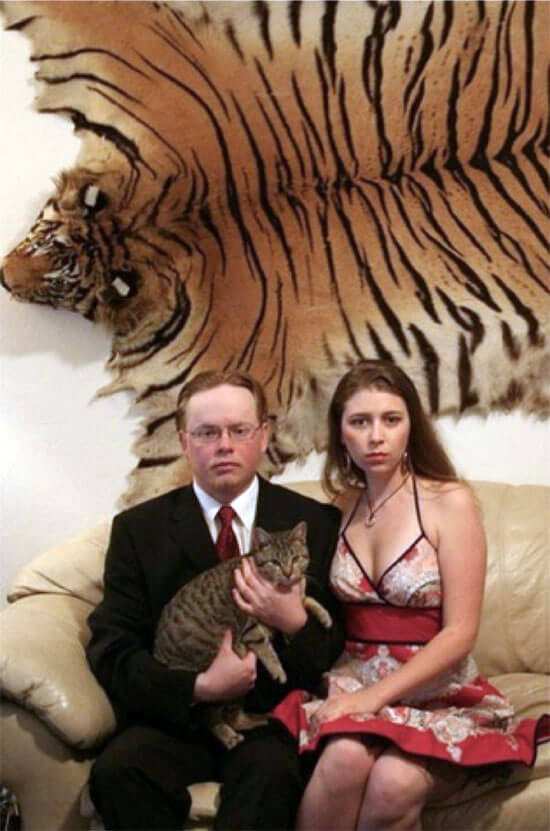 20 Hilariously Odd Couples Photos That Prove Love Is Blind 