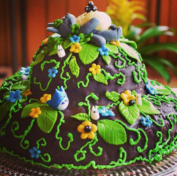 totoro cake 10