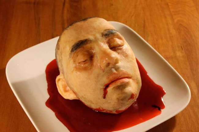 creepy cakes 21