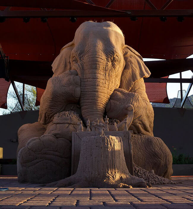 Stunning Sand Sculpture of elephant 1