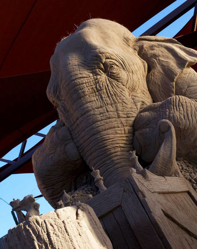 Stunning Sand Sculpture of elephant 2
