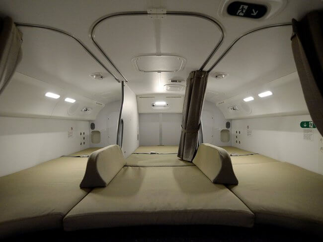 secret airplane bedrooms 13