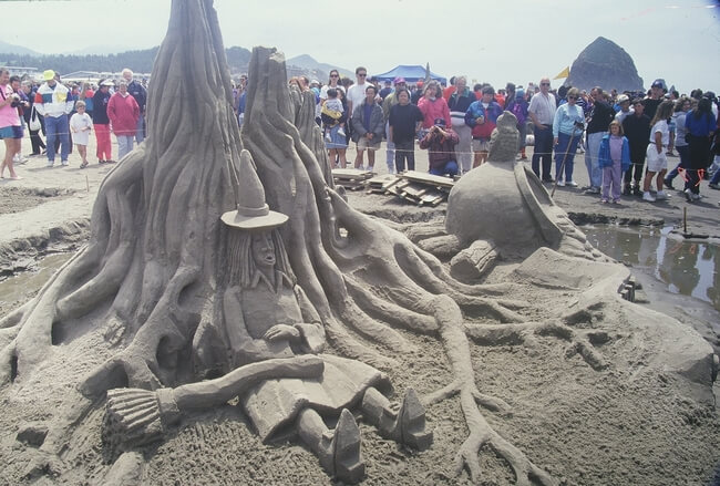 sand statues 3