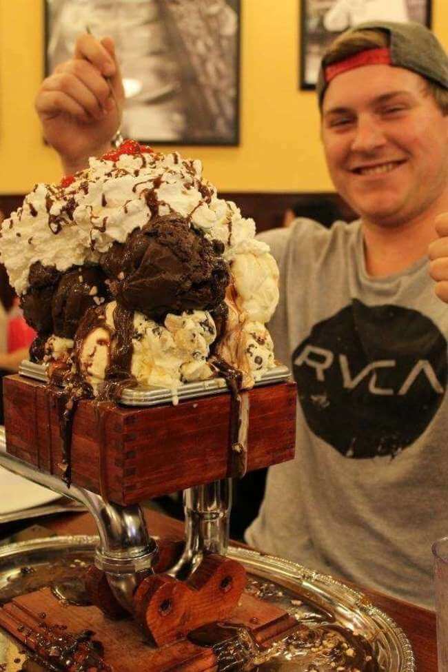 Kitchen Sink Ice Cream Sundae Juameno Com   UDbb7Sj 