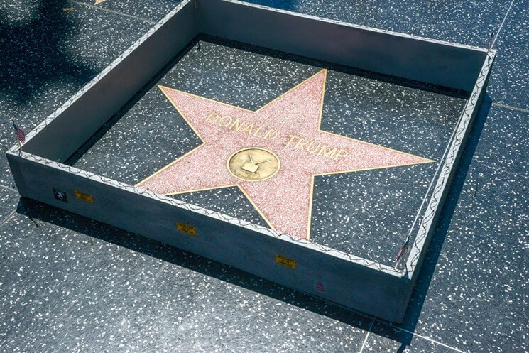 wall around donald trump star (1)