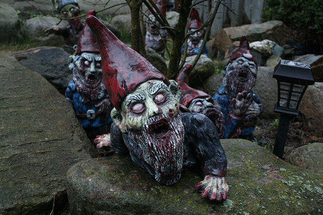 Zombie Gnomes Are The Newest Awesome Trend You Should Have In Your Garden