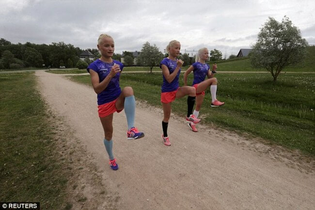 identical triplets in the Olympic marathon 9