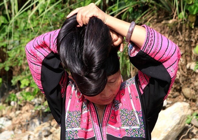 Women of the Yao ethnic group in China cut their hair once in their lives 4