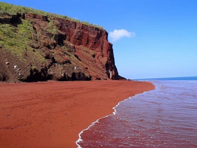 Unusual Beaches Around the World 7