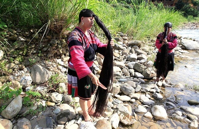 Women of the Yao ethnic group in China cut their hair once in their lives 8