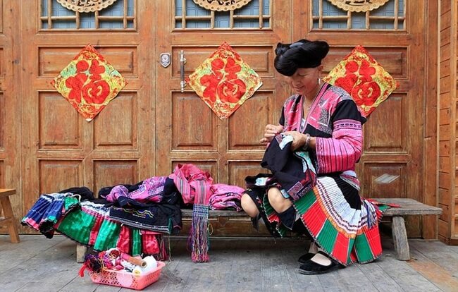 Women of the Yao ethnic group in China cut their hair once in their lives 12