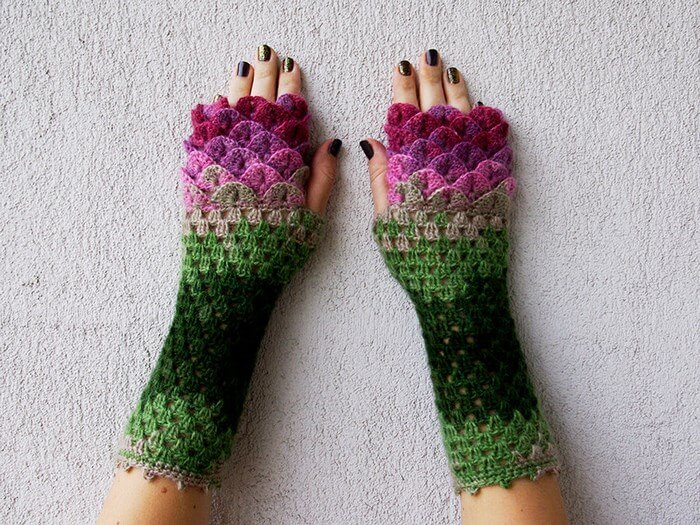 dragon gloves (1)