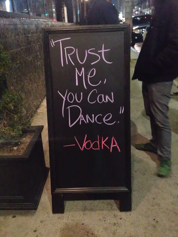 hilarious chalkboard signs 3 (1)