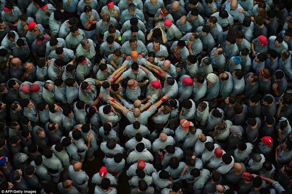 the highest human tower 13 (1)