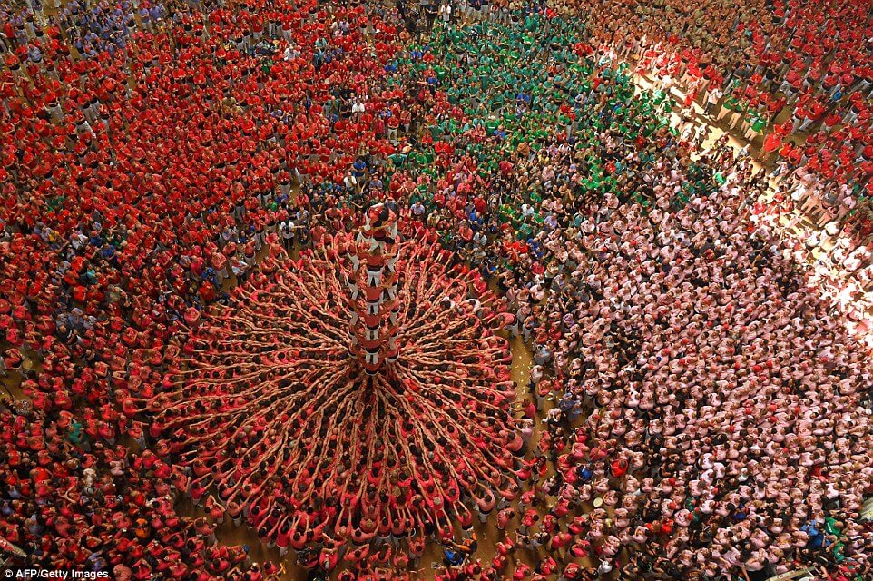 the highest human tower 20 (1)