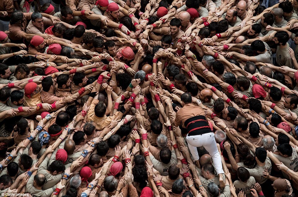 the human tower 9 (1)