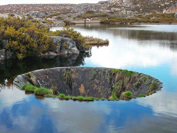 waterfall inside lake portugal 6 (1)