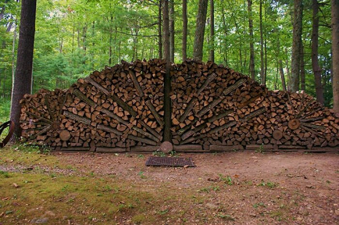 log pile art 15