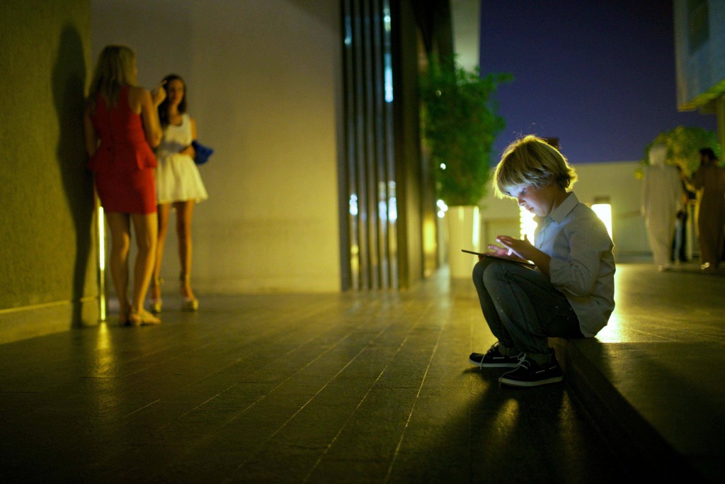 35 Emotional Photos That Show Humans Around The World