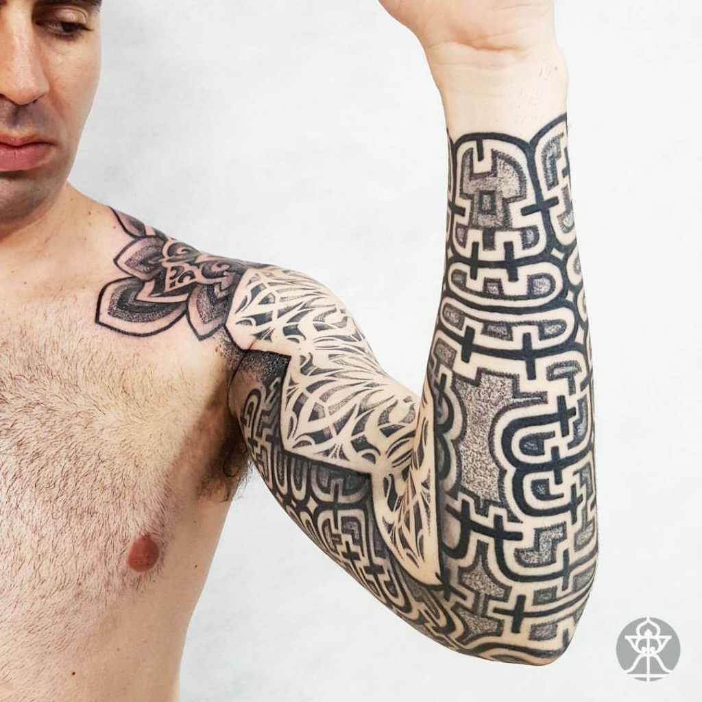 21 Beautiful Tribal Patterns Tattoo Designs By Brian Gomes