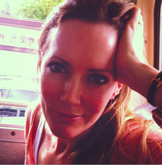 Leslie Mann Is Out Promoting….Something - Go Fug Yourself