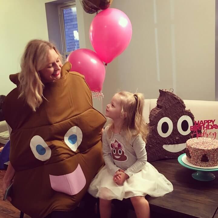 Little Girl Wanted A Poop-Themed Birthday Party (1)