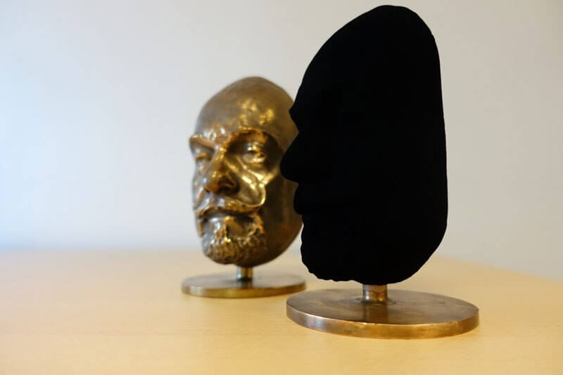 This New Vantablack Blackest Black Color Is So Black It Makes 3D ...