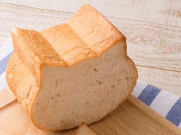 cat shaped bread
